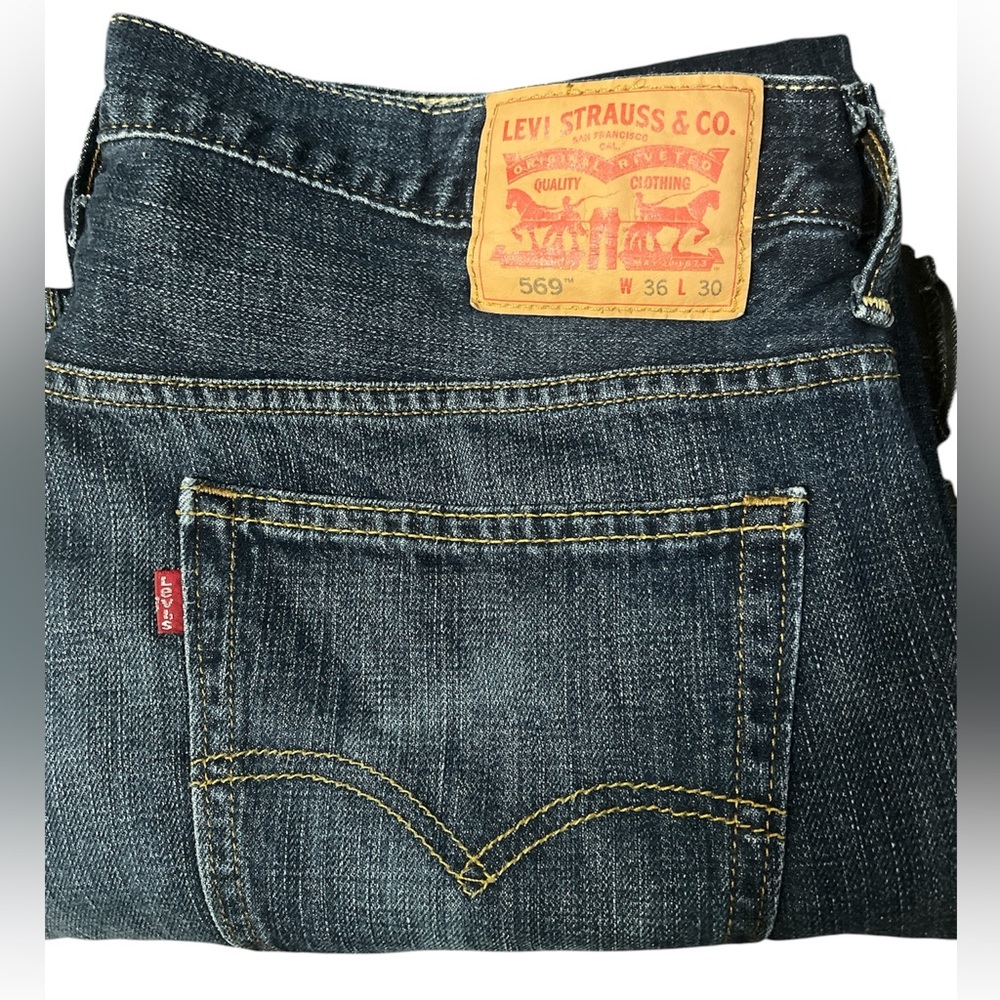 Men’s Levi’s 569 38x30 Jean